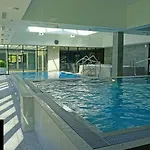 Port Klimatyczny 1 Z Basenem, Jacuzzi I Sauna Admus