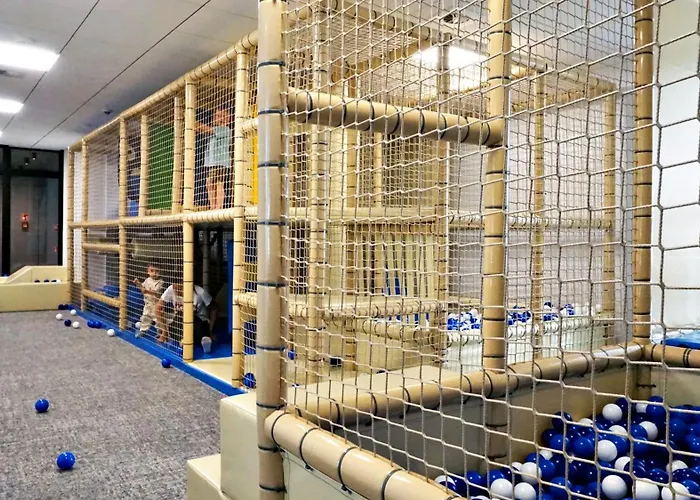 Port Klimatyczny 1 Z Basenem, Jacuzzi I Sauna Admus