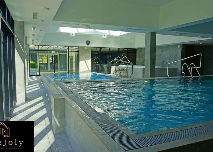 Port Klimatyczny 1 Z Basenem, Jacuzzi I Sauna Admus