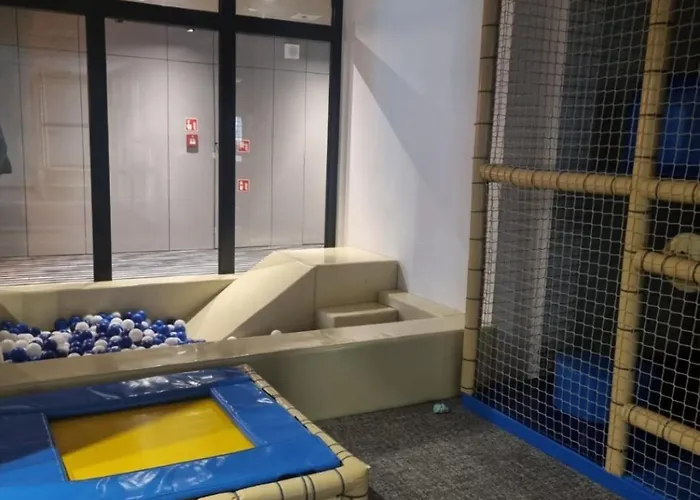 Port Klimatyczny 1 Z Basenem, Jacuzzi I Sauna Admus